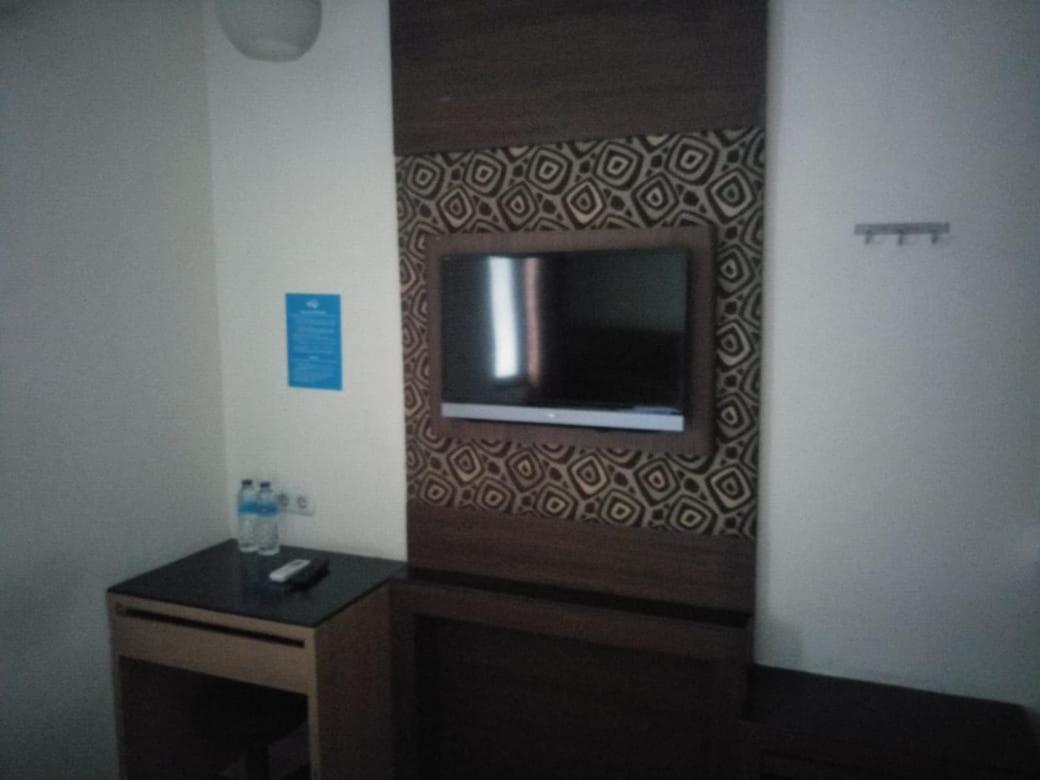 Penthouse Hotel Giacarta Esterno foto