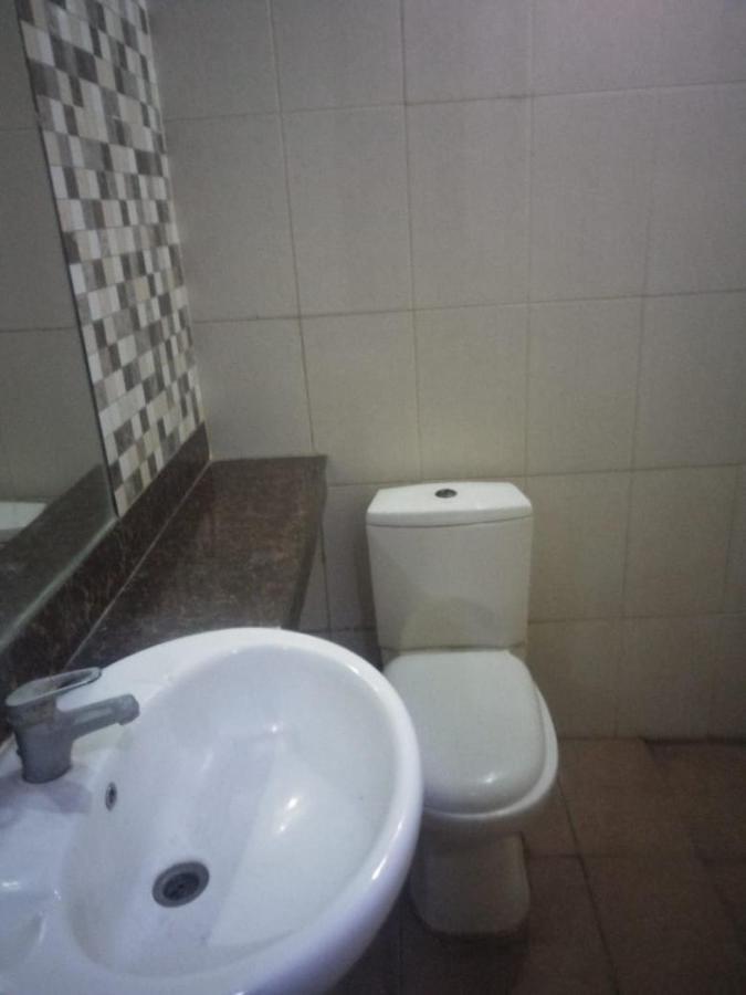 Penthouse Hotel Giacarta Esterno foto