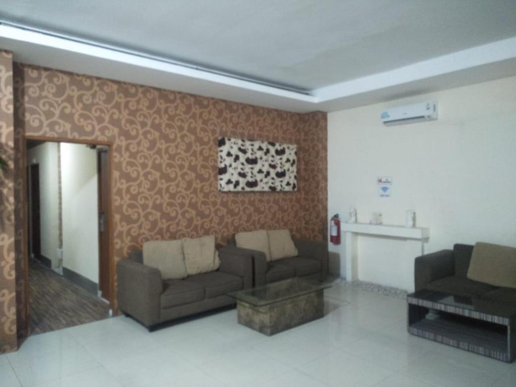Penthouse Hotel Giacarta Esterno foto