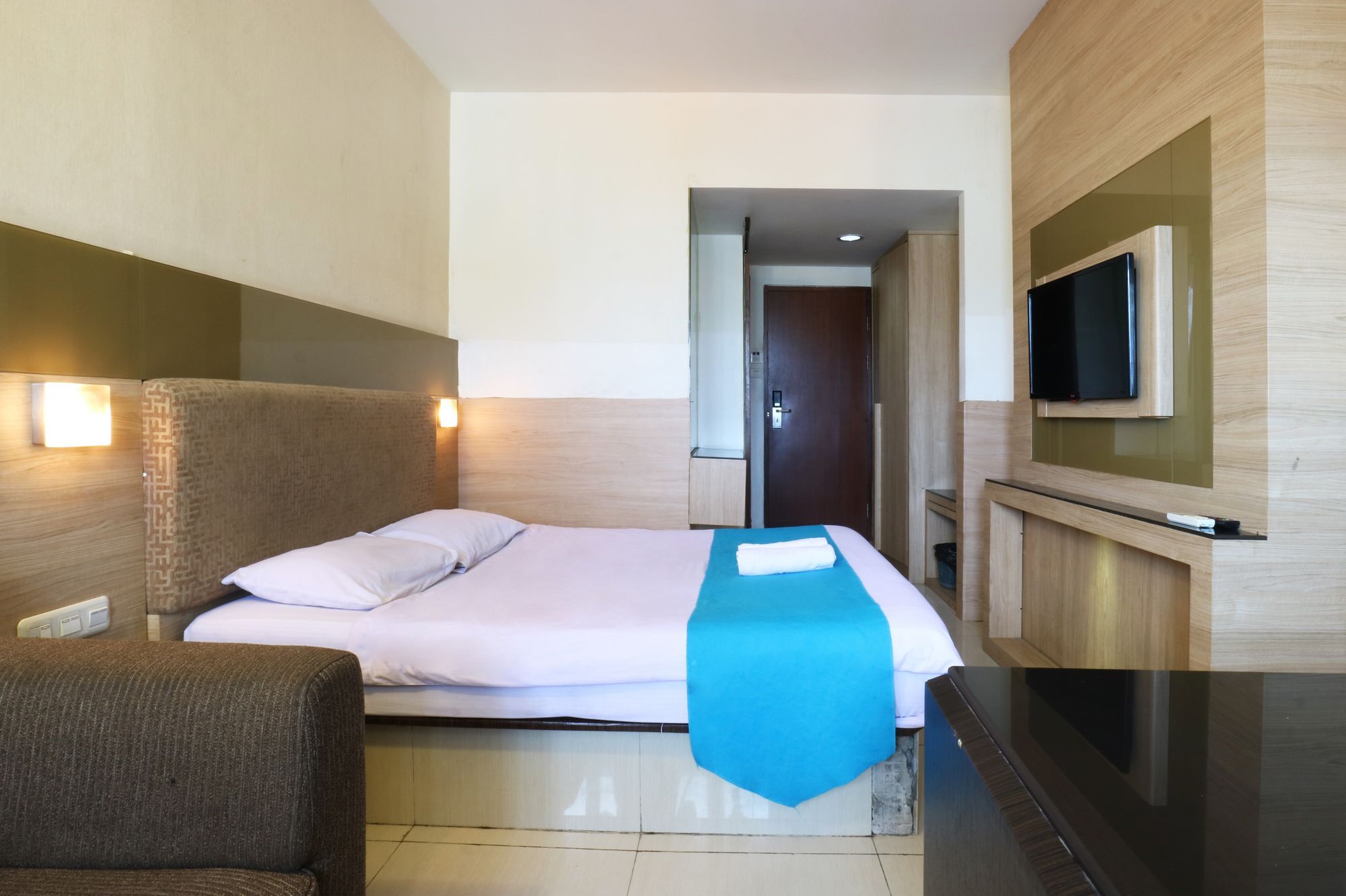 Penthouse Hotel Giacarta Esterno foto